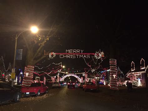 The 10 Best Christmas Displays In Missouri.